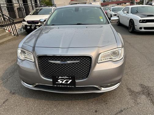 2017 Chrysler 300C Base