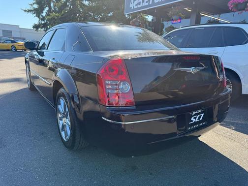 2010 Chrysler 300 Touring/Signature/Executive Series