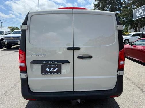 2021 Mercedes-Benz Metris Base