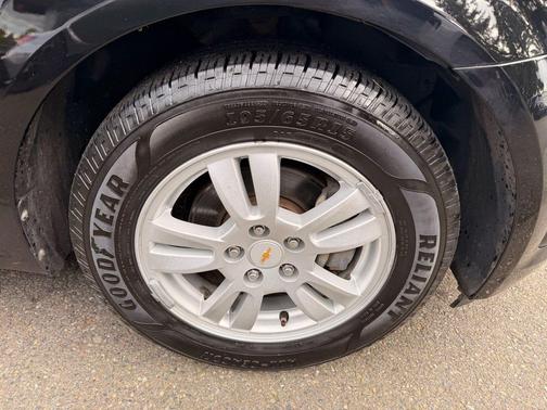 2012 Chevrolet Sonic 1LS