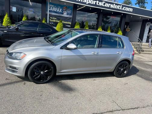 2016 Volkswagen Golf TSI SE 4-Door