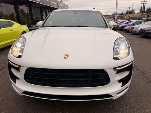 2016 Porsche Macan S