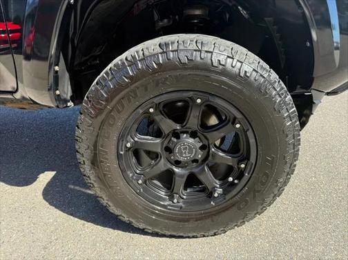 2017 Toyota Tacoma TRD Sport