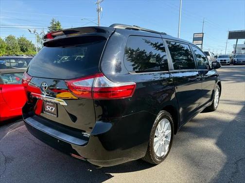 2017 Toyota Sienna Limited