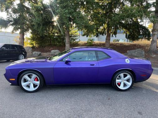 2010 Dodge Challenger SRT8
