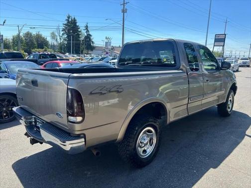2003 Ford F-150 XLT