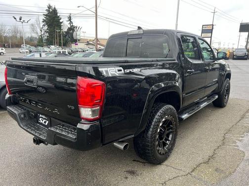 2017 Toyota Tacoma TRD Sport