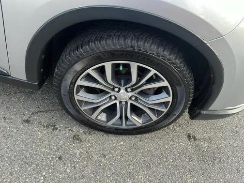 2018 Mitsubishi Outlander ES