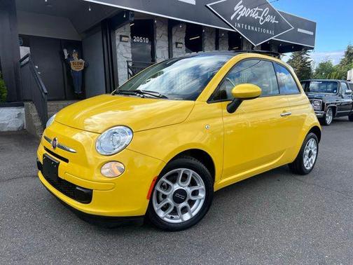 Giallo Moderna Perla (Pearl Yellow TC) 2015 FIAT 500 Pop