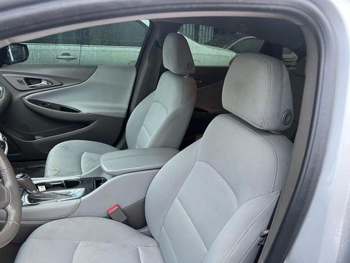 2017 Chevrolet Malibu 1LT