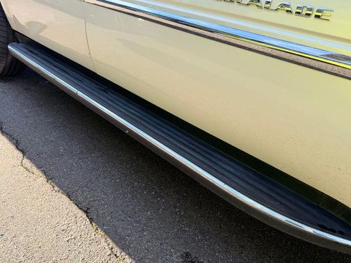 2008 Cadillac Escalade EXT Base