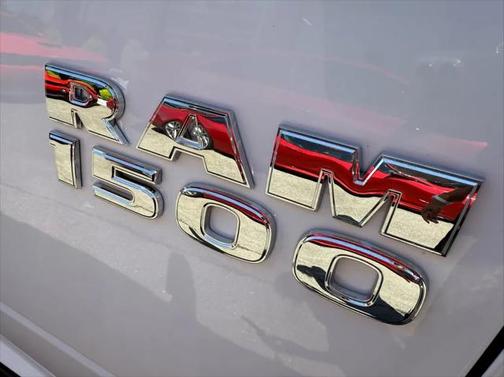 2019 RAM 1500 SLT