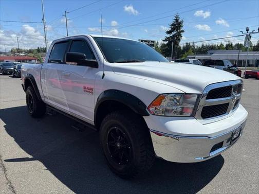2019 RAM 1500 SLT