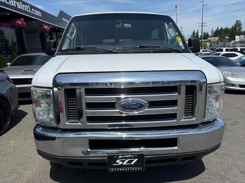 2013 Ford E350 Super Duty XLT