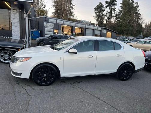 2013 Lincoln MKS Base