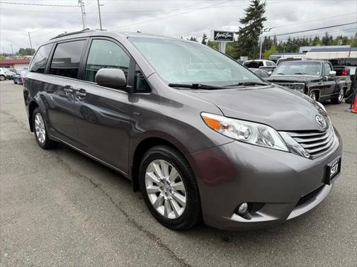 2016 Toyota Sienna XLE