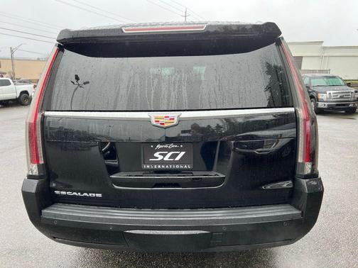 2016 Cadillac Escalade ESV Premium