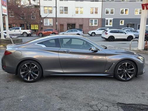 2017 INFINITI Q60 3.0T Premium