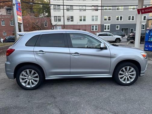 2011 Mitsubishi Outlander Sport SE