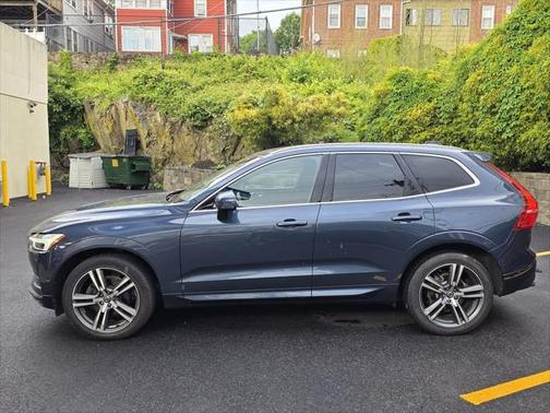 2019 Volvo XC60 T5 Momentum