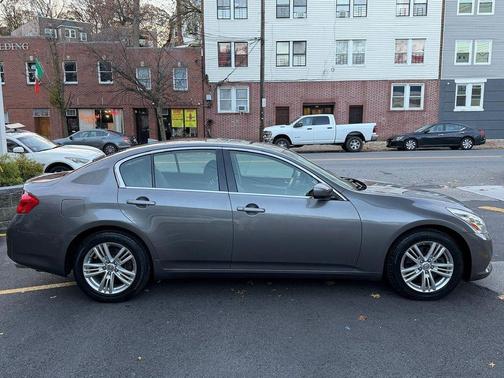 2013 INFINITI G37x Base
