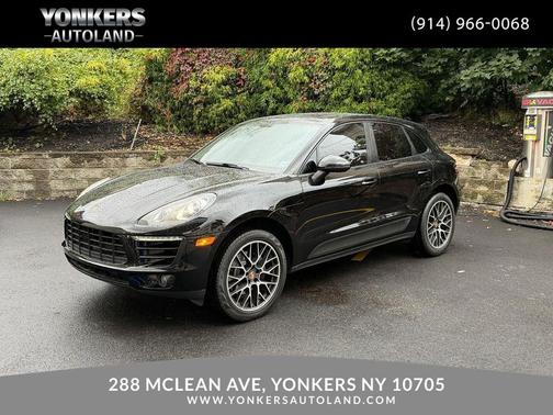 2017 Porsche Macan Base (PDK)