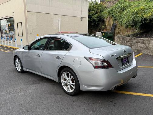 2012 Nissan Maxima SV