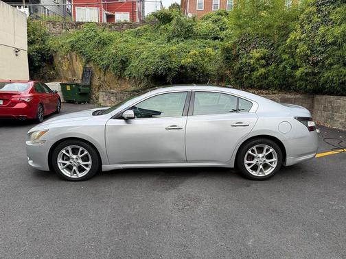 2012 Nissan Maxima SV