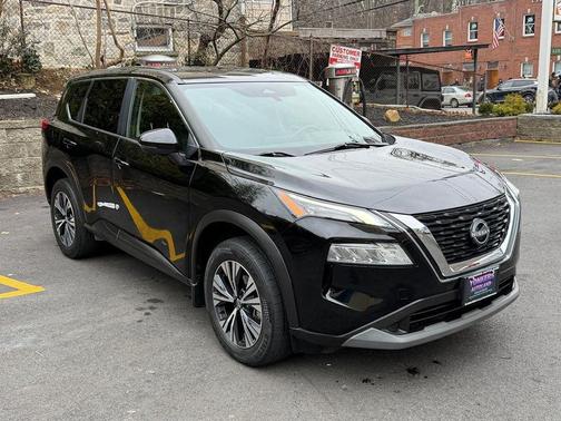 2022 Nissan Rogue SV