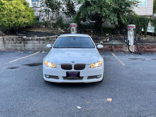 Photo 2 of 22 of 2009 BMW 335 i