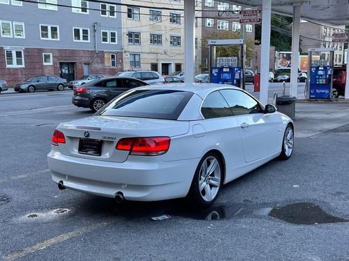 Photo 5 of 22 of 2009 BMW 335 i