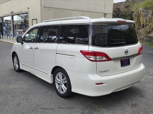 2015 Nissan Quest SV