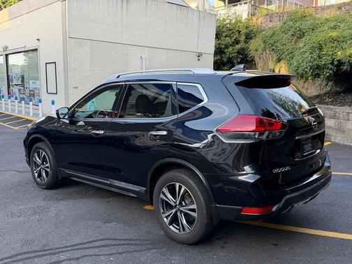 2017 Nissan Rogue SL