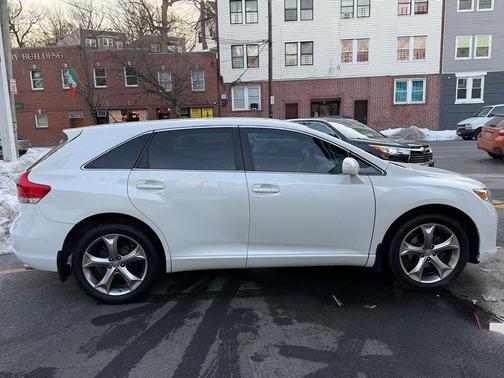 2011 Toyota Venza Base