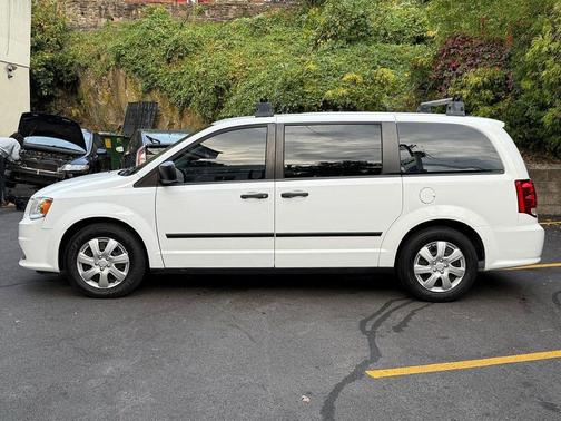 2016 Dodge Grand Caravan AVP/SE