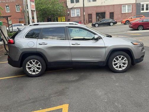 Billet Silver Metallic Clearcoat 2016 Jeep Cherokee Latitude