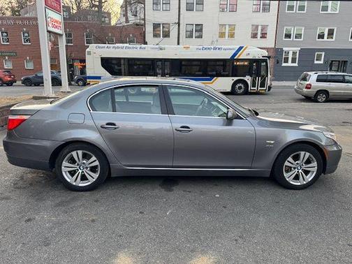 2009 BMW 528 xDrive