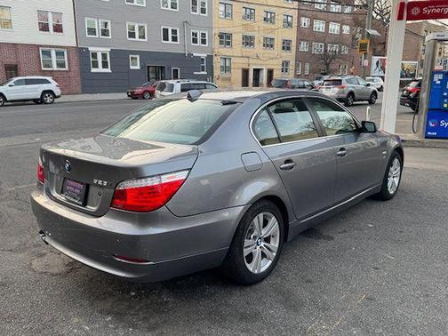 2009 BMW 528 xDrive
