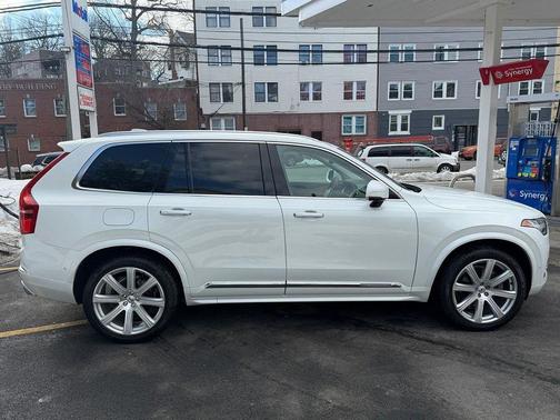 2019 Volvo XC90 T6 Inscription