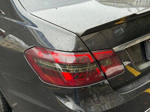 2010 Mercedes-Benz E-Class 4MATIC