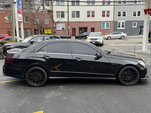 2010 Mercedes-Benz E-Class 4MATIC