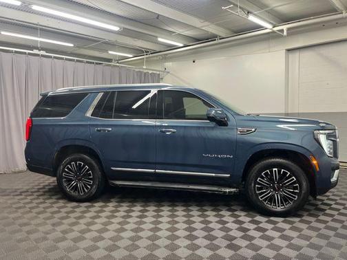 2025 GMC Yukon Elevation