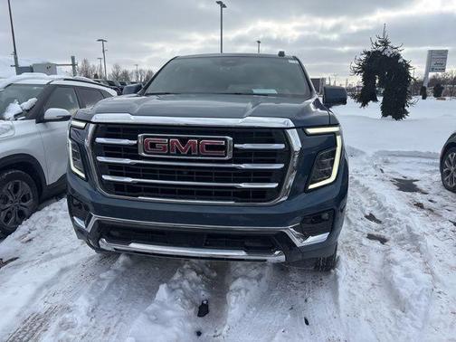 2025 GMC Yukon Elevation