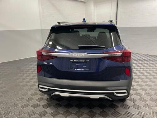 2023 Kia Seltos EX