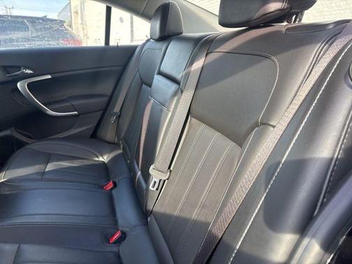 2012 Buick Regal Premium 1