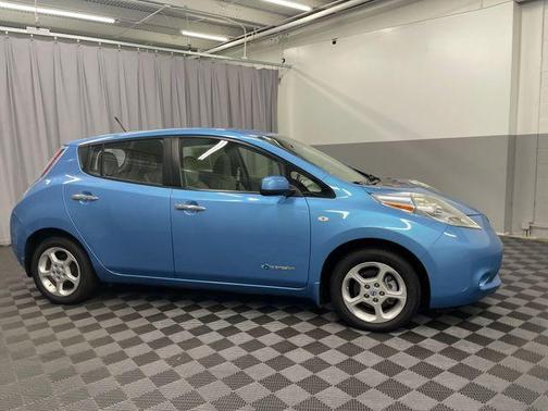 2012 Nissan Leaf SL