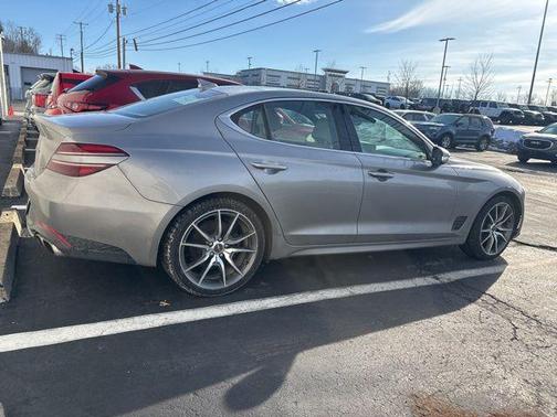 2023 Genesis G70 2.0T