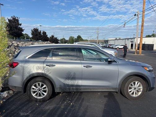 2019 Kia Sorento LX