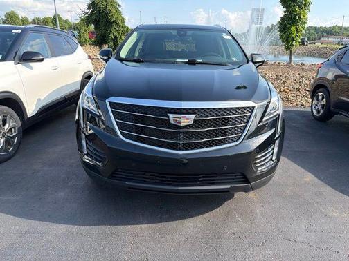Stellar Black Metallic 2019 Cadillac XT5 Luxury
