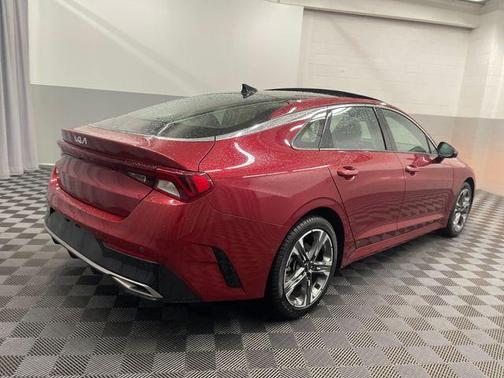 2022 Kia K5 EX